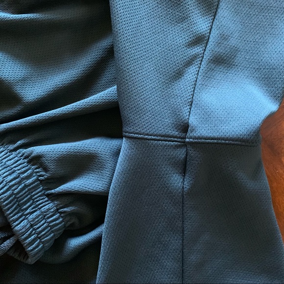 Under Armour Black shorts - Picture 5 of 5